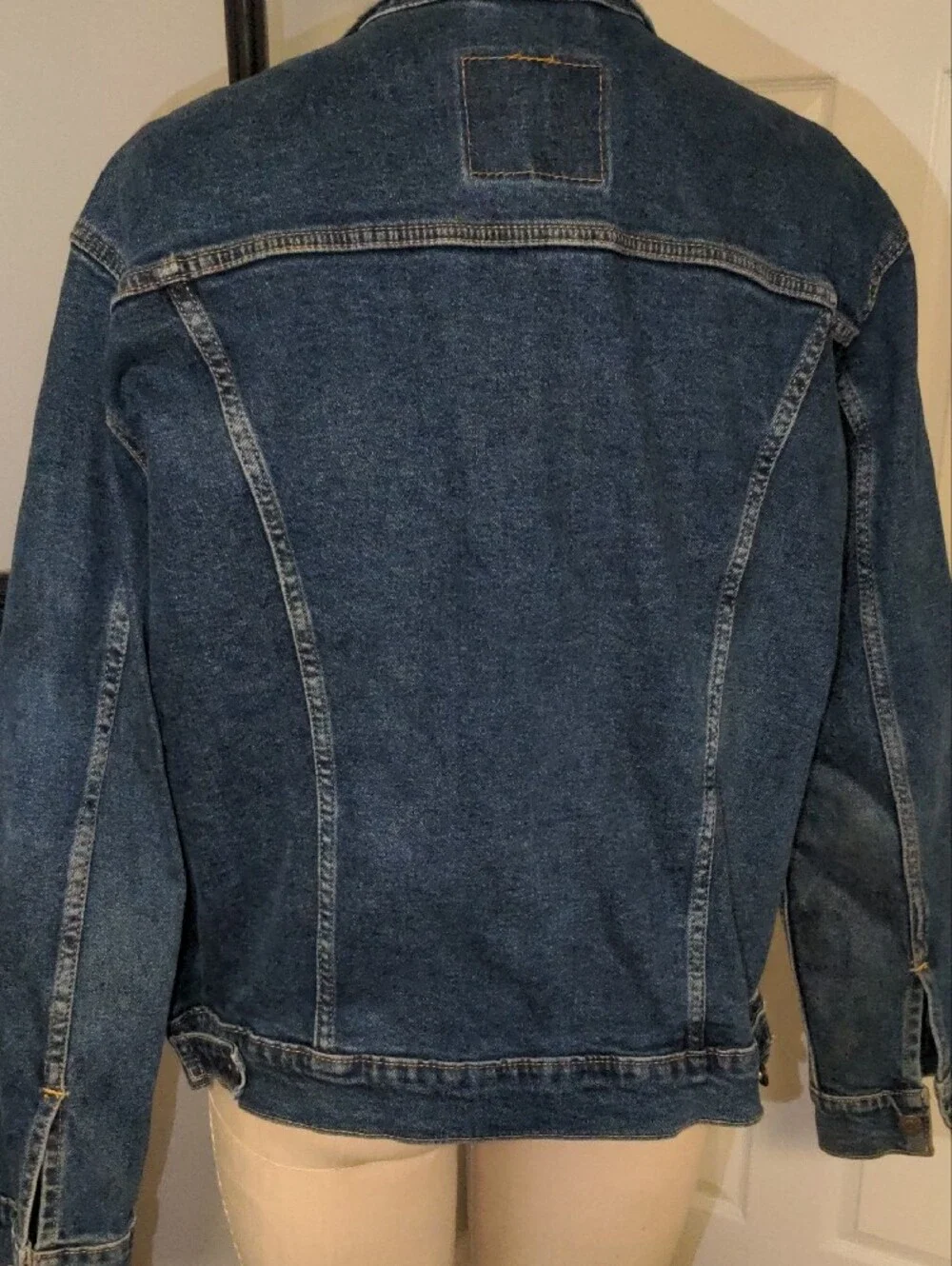 Levi's Dark Blue Denim Trucker Jacket - Picture 9 of 13
